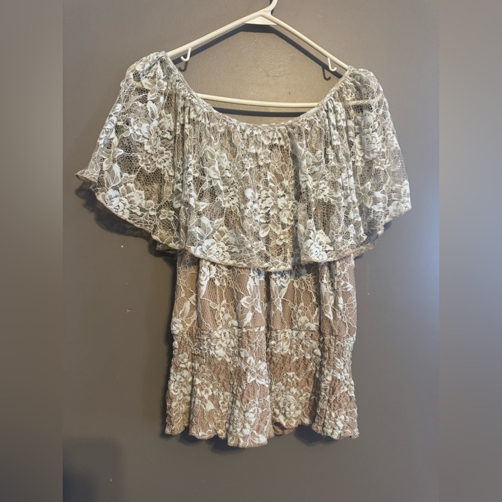 Suzy Shier Lace Off-Shoulder Blouse in Cream and Brown - Picture 2 of 2